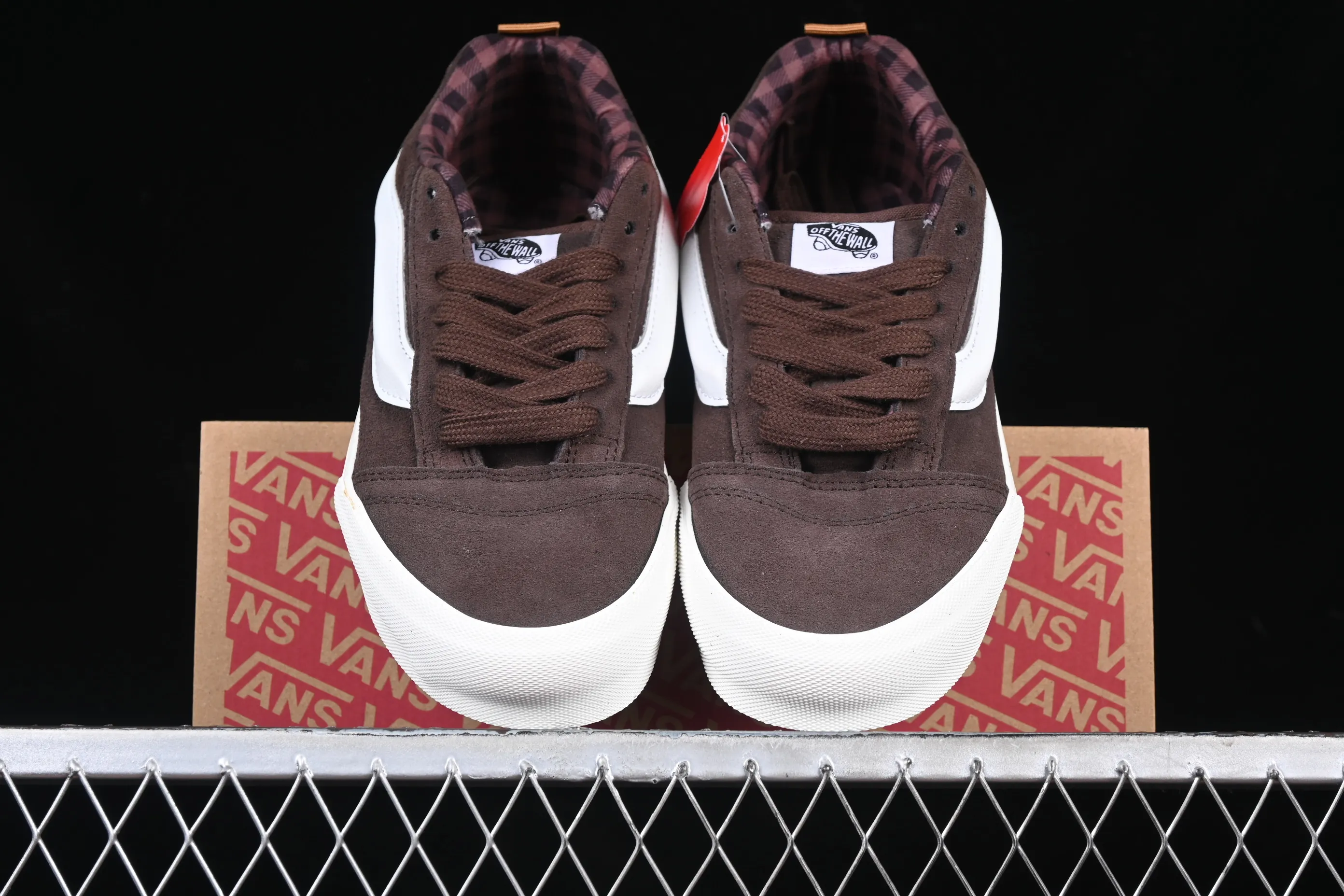 All categories Vans Vans series Vans Low Vans low-top Vans Knu Skool Vans low-top retro casual vulcanized bread shoes VN000CS0DFN